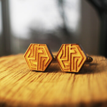 Оригинальные запонки из дерева, шестиугольные