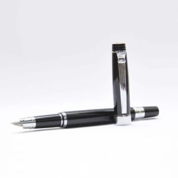 Перьевая ручка c полузакрытым пером. Клип под-серебро