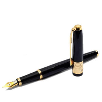 Перьевая ручка c позолоченным пером и элементами